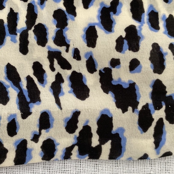 Banana Republic cheetah print blouse with ruffled sleeves. - Picture 7 of 15